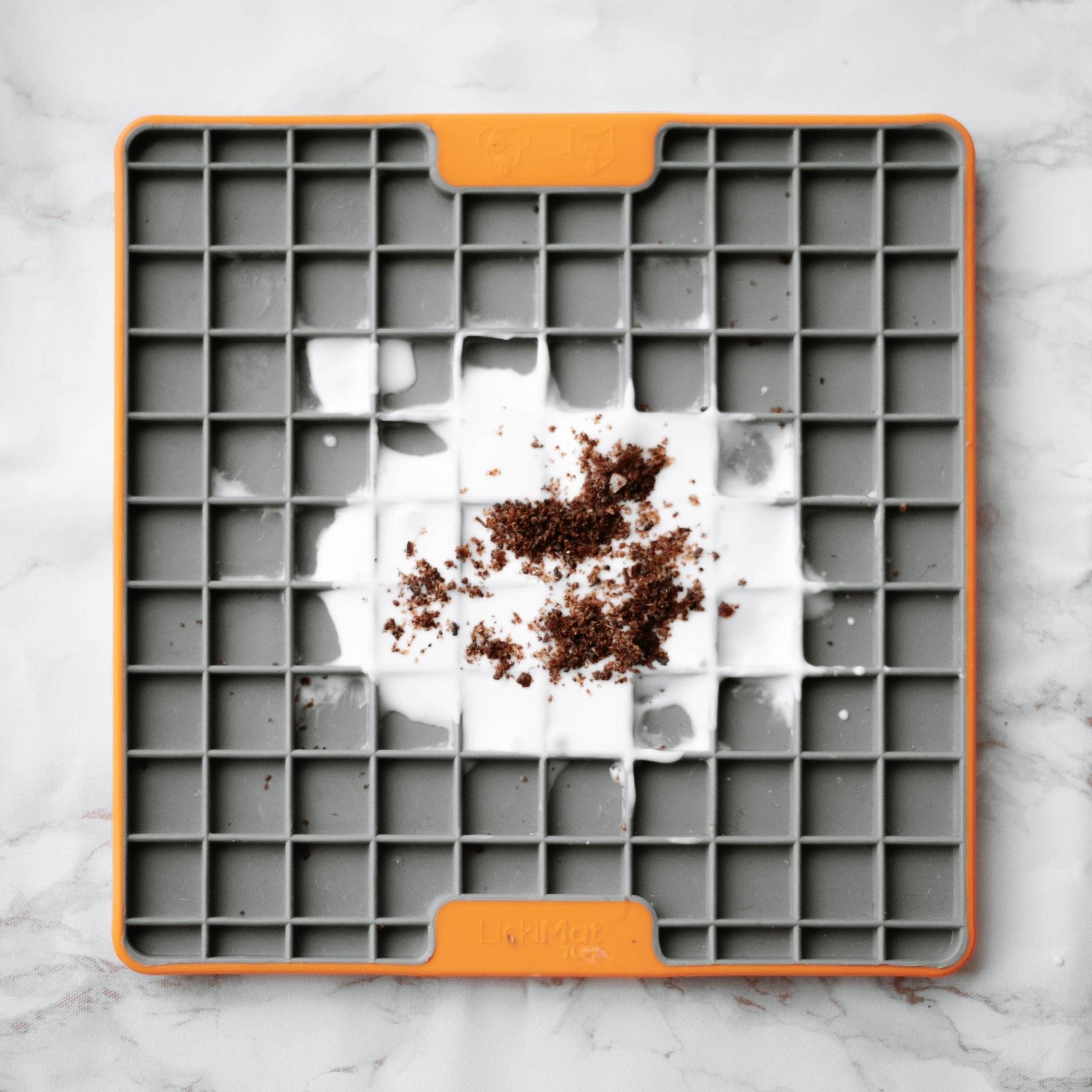 PTOMR05875S - Herkullinen lisuke koirille ja kissoille - Iberian sika - Muotitassu